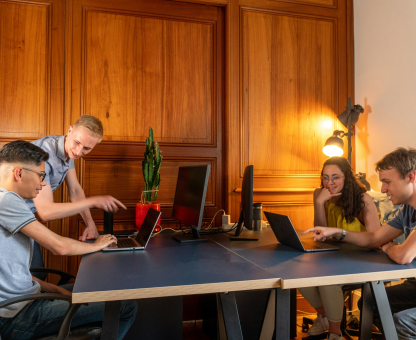 Make a marketing strategy for your small business